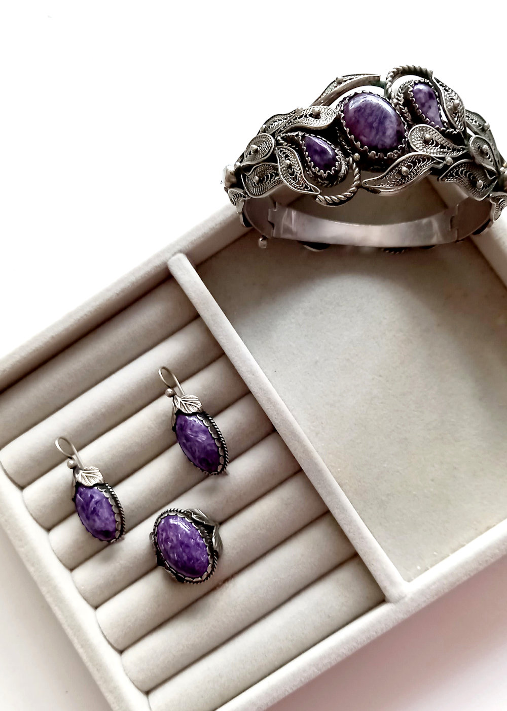 Bracelet & Earring & Ring No Name - Image 5